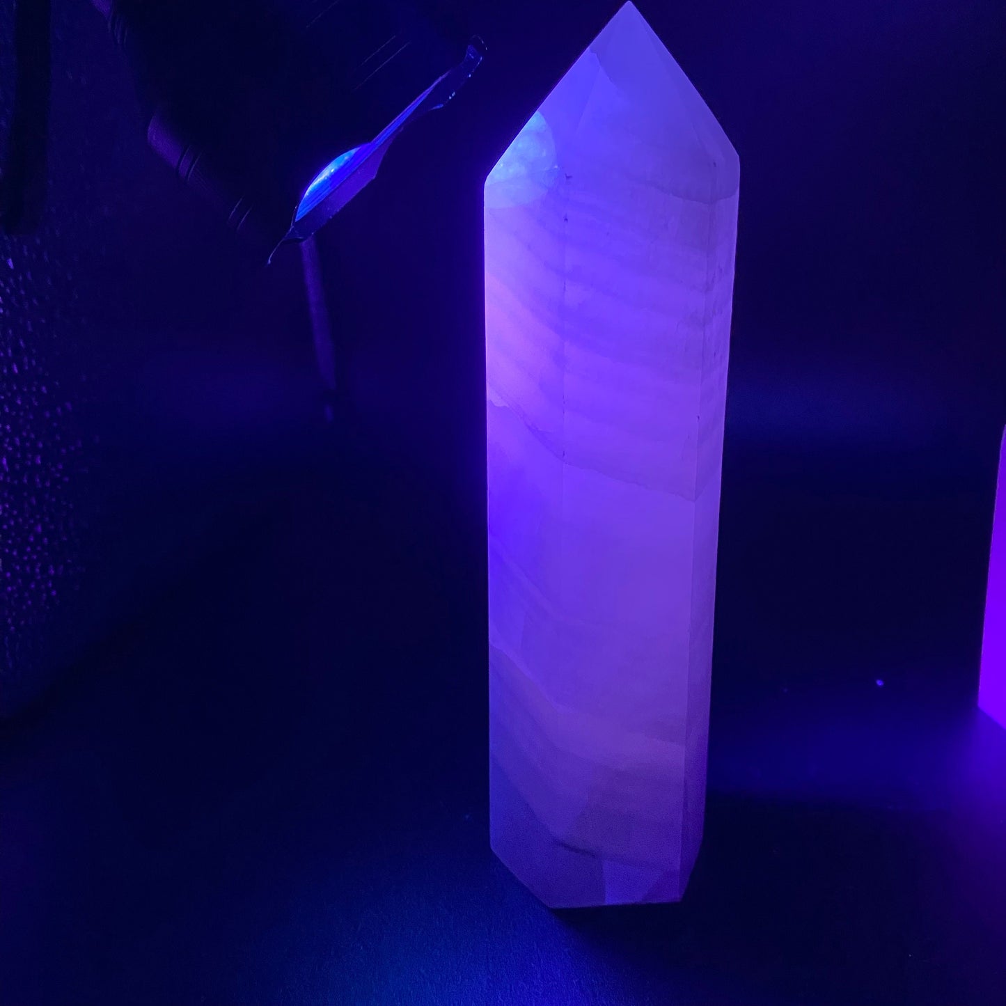 Pink Mangano Calcite - UV Reactive
